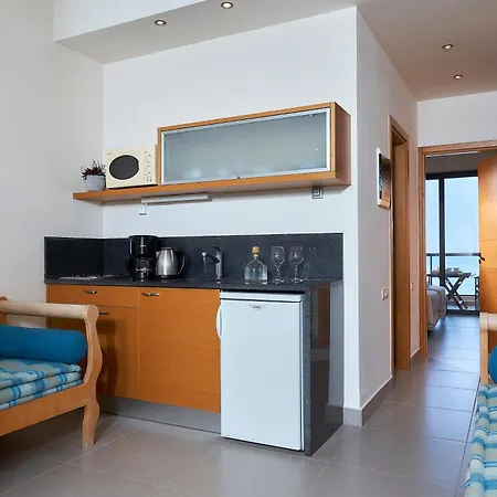 Creteco & Hotel de apartamente Goúrnes
